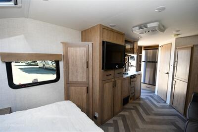 2022 Ember Overland Series 201FBQ - Photo 9 - Grass Valley, CA 95945-5207