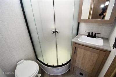 2022 Ember Overland Series 201FBQ - Photo 13 - Grass Valley, CA 95945-5207