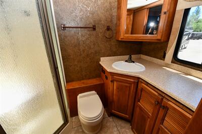 2014 Tiffin Allegro 36LA   - Photo 8 - Grass Valley, CA 95945-5207