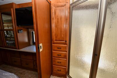 2014 Tiffin Allegro 36LA   - Photo 9 - Grass Valley, CA 95945-5207