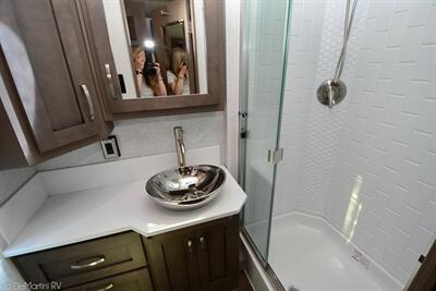 2025 Newmar Bay Star 3626   - Photo 11 - Grass Valley, CA 95945-5207