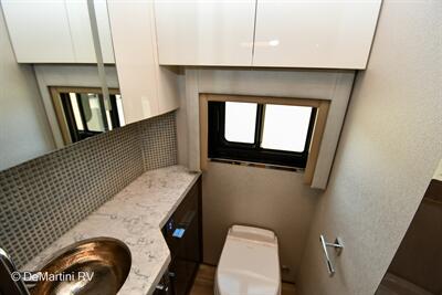 2026 Newmar King Aire 4596   - Photo 9 - Grass Valley, CA 95945-5207