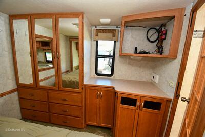 2006 Itasca Sunrise 35A   - Photo 11 - Grass Valley, CA 95945-5207