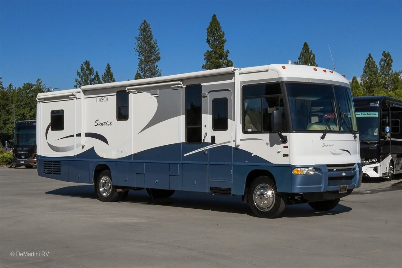 2006 Itasca Sunrise 35A   - Photo 1 - Grass Valley, CA 95945-5207