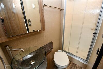 2016 Dynamax Isata 3 24FW - Photo 9 - Grass Valley, CA 95945-5207