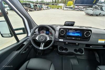 2026 Dynamax Isata 3 24FW   - Photo 13 - Grass Valley, CA 95945-5207