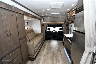 2026 Dynamax Isata 3 24FW   - Photo 9 - Grass Valley, CA 95945-5207