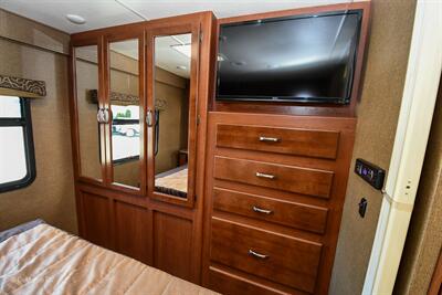 2016 Thor Chateau 31L   - Photo 9 - Grass Valley, CA 95945-5207