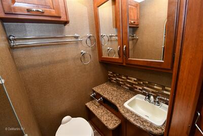 2016 Thor Chateau 31L   - Photo 10 - Grass Valley, CA 95945-5207
