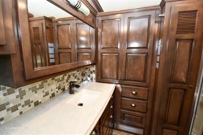 2022 Newmar Dutch Star 4081   - Photo 13 - Grass Valley, CA 95945-5207