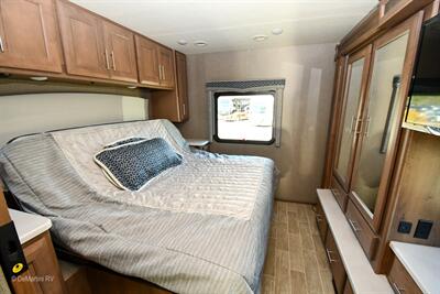 2022 Thor Omni SV34 - Photo 16 - Grass Valley, CA 95945-5207