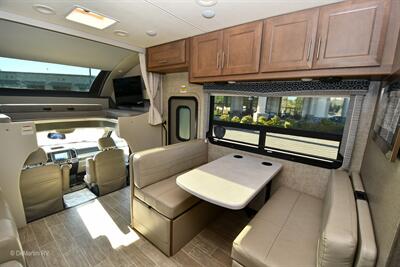 2022 Thor Omni SV34 - Photo 7 - Grass Valley, CA 95945-5207