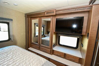 2022 Thor Omni SV34 - Photo 17 - Grass Valley, CA 95945-5207
