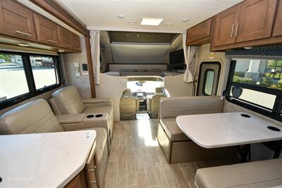 2022 Thor Omni SV34 - Photo 5 - Grass Valley, CA 95945-5207