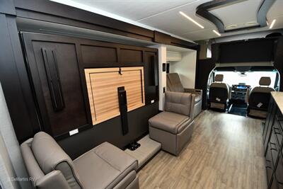 2026 Newmar Freedom Aire 2515   - Photo 16 - Grass Valley, CA 95945-5207