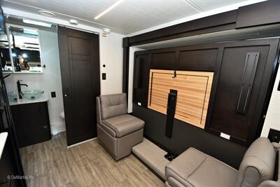 2026 Newmar Freedom Aire 2515   - Photo 12 - Grass Valley, CA 95945-5207