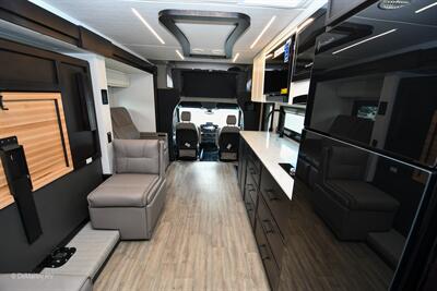 2026 Newmar Freedom Aire 2515   - Photo 15 - Grass Valley, CA 95945-5207