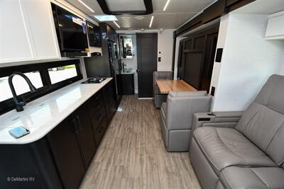 2026 Newmar Freedom Aire 2515   - Photo 8 - Grass Valley, CA 95945-5207