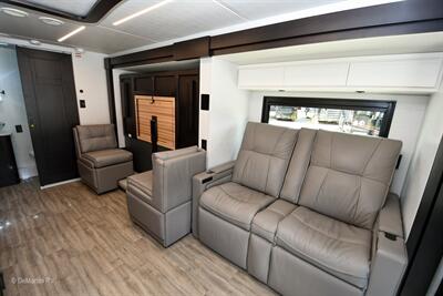 2026 Newmar Freedom Aire 2515   - Photo 10 - Grass Valley, CA 95945-5207