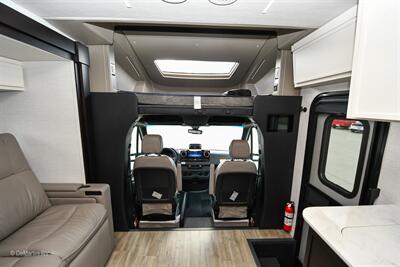 2026 Newmar Freedom Aire 2515   - Photo 3 - Grass Valley, CA 95945-5207