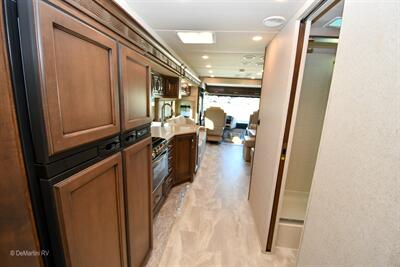 2022 Newmar Bay Star Sport 3014   - Photo 4 - Grass Valley, CA 95945-5207