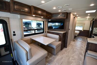 2022 Newmar Bay Star Sport 3014   - Photo 12 - Grass Valley, CA 95945-5207