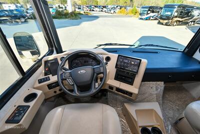 2022 Newmar Bay Star Sport 3014   - Photo 9 - Grass Valley, CA 95945-5207