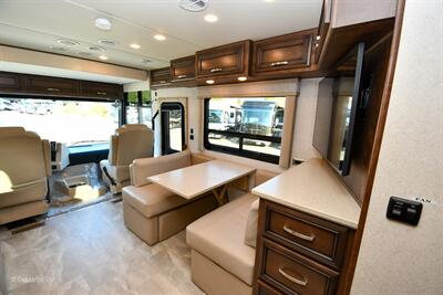 2022 Newmar Bay Star Sport 3014   - Photo 7 - Grass Valley, CA 95945-5207