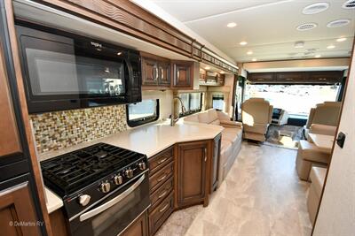 2022 Newmar Bay Star Sport 3014   - Photo 5 - Grass Valley, CA 95945-5207