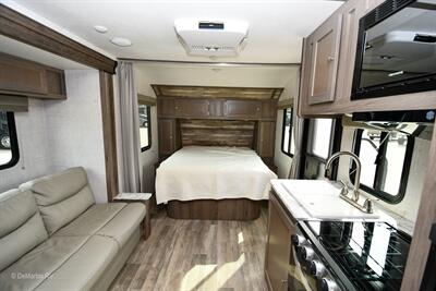 2021 Gulf Stream Envision SVT 21QBS   - Photo 8 - Grass Valley, CA 95945-5207