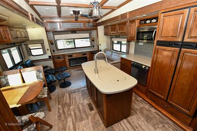 2015 Heartland Bighorn 3010 RE   - Photo 14 - Grass Valley, CA 95945-5207