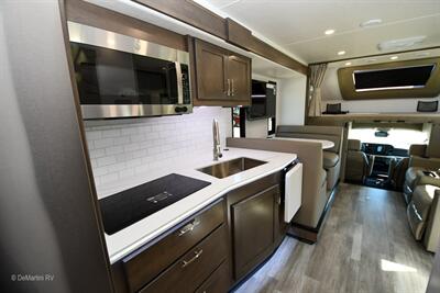 2026 Dynamax Isata 6 4x4 31KS   - Photo 11 - Grass Valley, CA 95945-5207