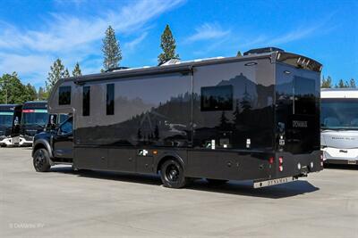 2026 Dynamax Isata 6 4x4 31KS   - Photo 2 - Grass Valley, CA 95945-5207