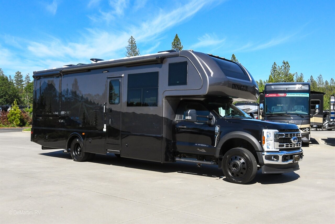 2026 Dynamax Isata 6 4x4 31KS - Photo 1 - Grass Valley, CA 95945-5207
