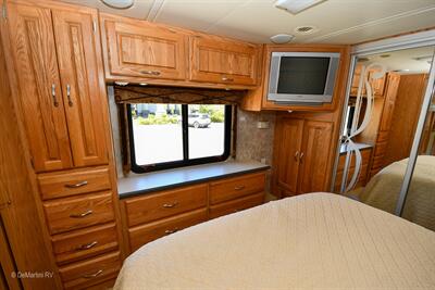 2004 Holiday Rambler Endeavor 38PBDD - Photo 10 - Grass Valley, CA 95945-5207