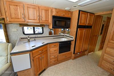 2004 Holiday Rambler Endeavor 38PBDD - Photo 7 - Grass Valley, CA 95945-5207