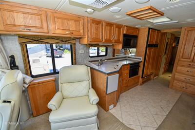 2004 Holiday Rambler Endeavor 38PBDD - Photo 5 - Grass Valley, CA 95945-5207