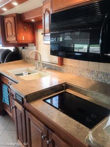 2007 Country Coach Magna 630 Series Rembrandt   - Photo 20 - Grass Valley, CA 95945-5207