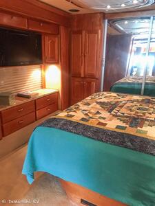 2007 Country Coach Magna 630 Series Rembrandt   - Photo 14 - Grass Valley, CA 95945-5207