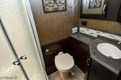 2016 Forest River Berkshire XL 40BH   - Photo 10 - Grass Valley, CA 95945-5207
