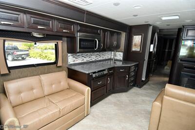 2016 Forest River Berkshire XL 40BH   - Photo 4 - Grass Valley, CA 95945-5207