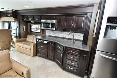 2016 Forest River Berkshire XL 40BH   - Photo 13 - Grass Valley, CA 95945-5207