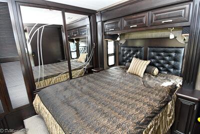 2016 Forest River Berkshire XL 40BH   - Photo 8 - Grass Valley, CA 95945-5207