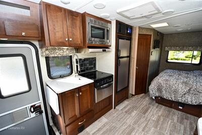 2018 Forest River Forester MBS 2401W - Photo 6 - Grass Valley, CA 95945-5207