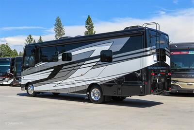 2026 Newmar Bay Star 3114 - Photo 2 - Grass Valley, CA 95945-5207