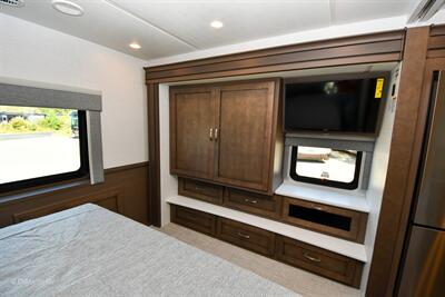 2026 Newmar Bay Star 3114 - Photo 10 - Grass Valley, CA 95945-5207