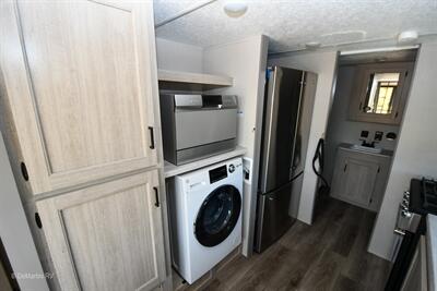 2025 Coachmen Catalina 18RDL   - Photo 8 - Grass Valley, CA 95945-5207