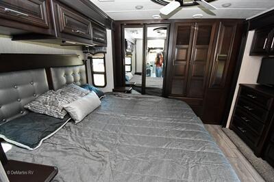 2022 Forest River Berkshire XL 37A   - Photo 9 - Grass Valley, CA 95945-5207