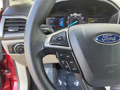 2018 Ford Fusion SE  32 MPG - Photo 23 - Joliet, IL 60436