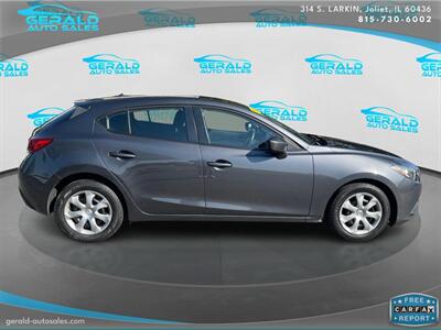 2016 Mazda Mazda3 i Sport  40 MPG - Photo 5 - Joliet, IL 60436